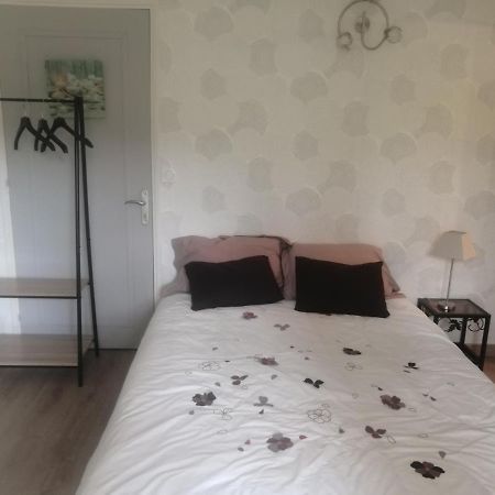 Le Petit Nid Hotel Egletons Bagian luar foto